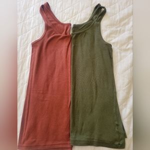 2 layering tanks by a new day